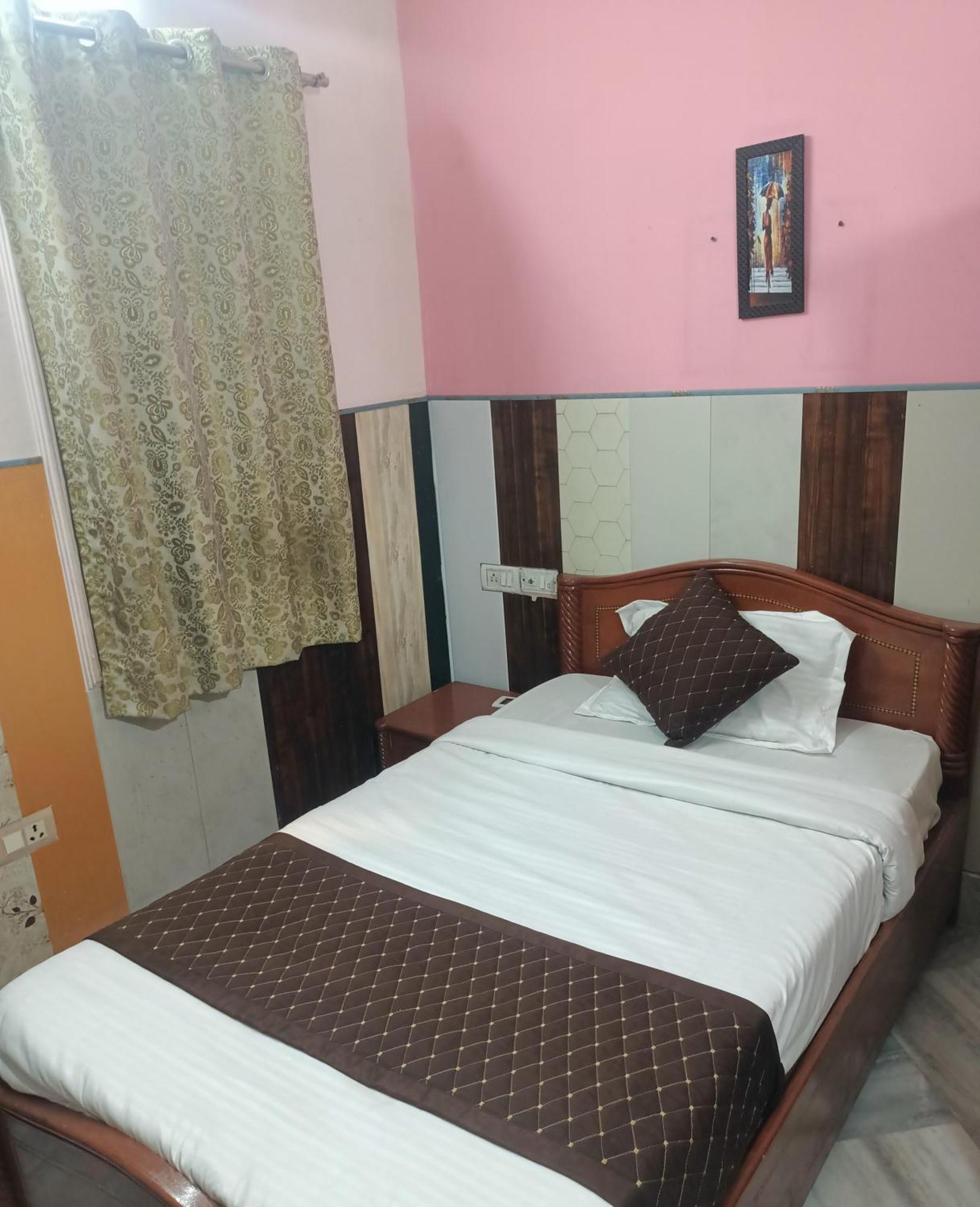 Hotel Riz Варанаси Экстерьер фото